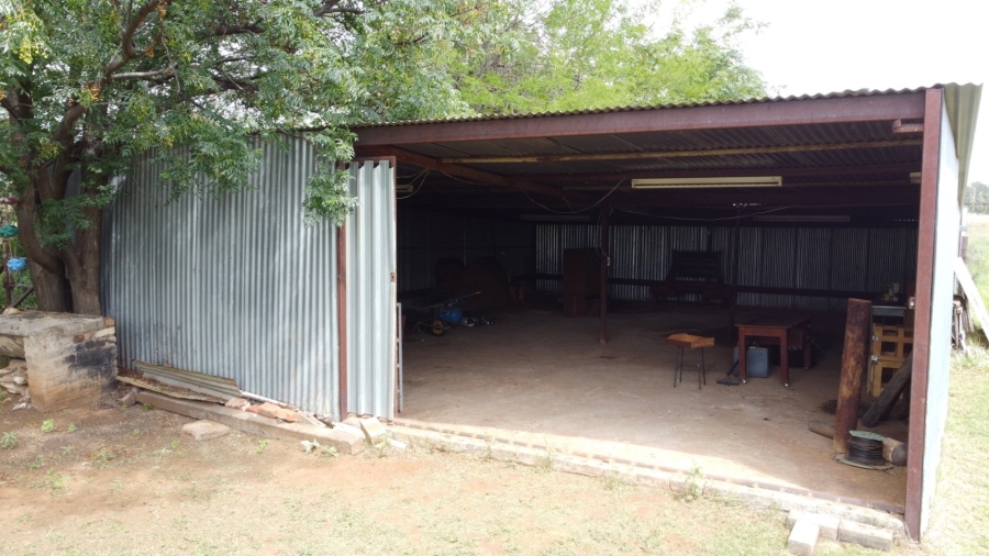  Bedroom Property for Sale in Vredenhof Sh Free State